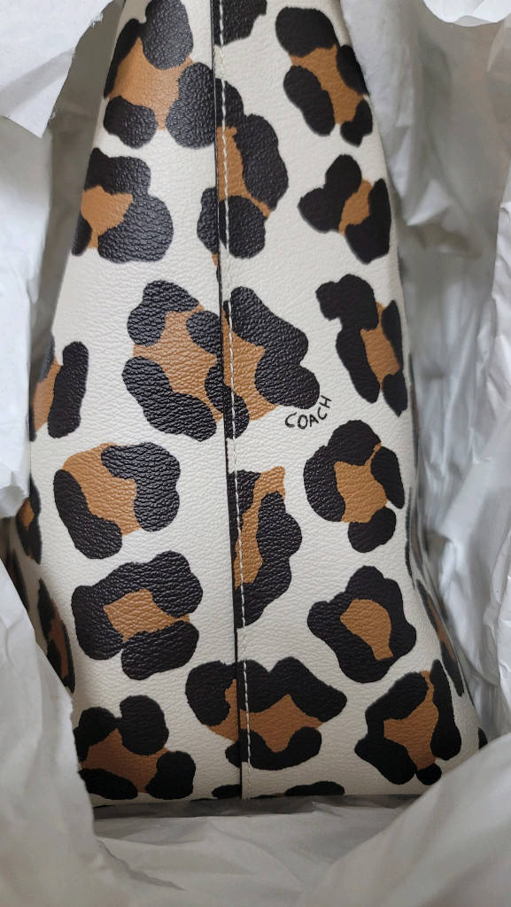 코치 가방 이미지