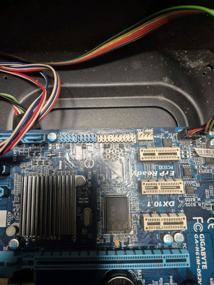 CPU i3 3220 (정상)+ 보드H61M (고장 ) 부품용 수리용 이미지