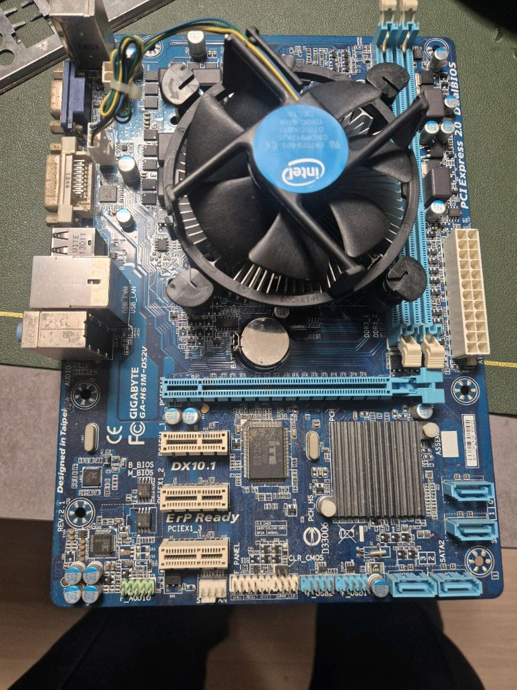 CPU i3 3220 (정상)+ 보드H61M (고장 ) 부품용 수리용 이미지