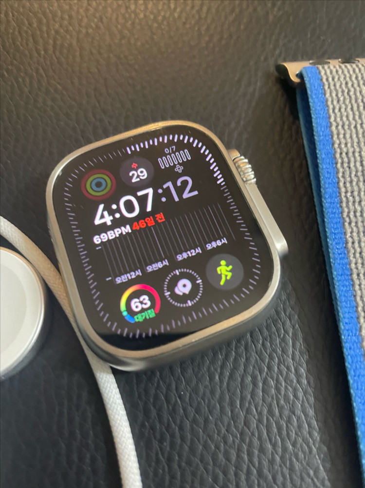 애플워치 울트라2 내추럴 S급 이미지