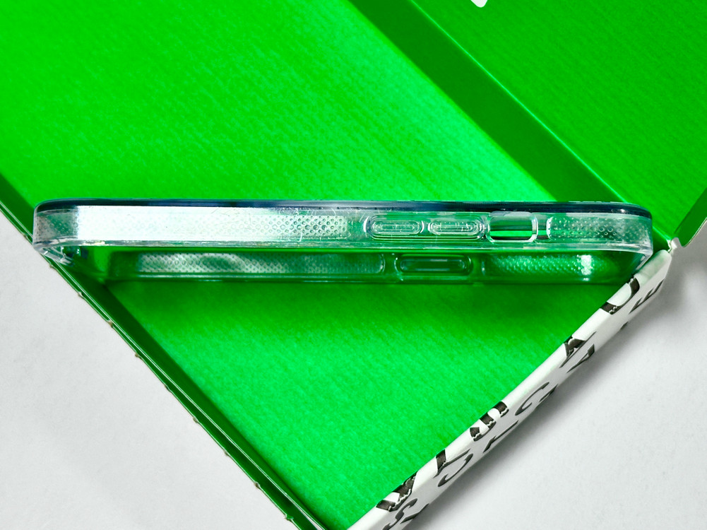 아이폰13프로 케이스티파이 버니 클리어 이미지