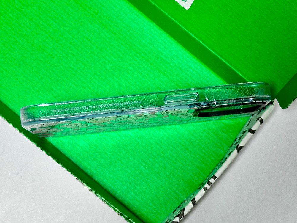 아이폰13프로 케이스티파이 버니 클리어 이미지