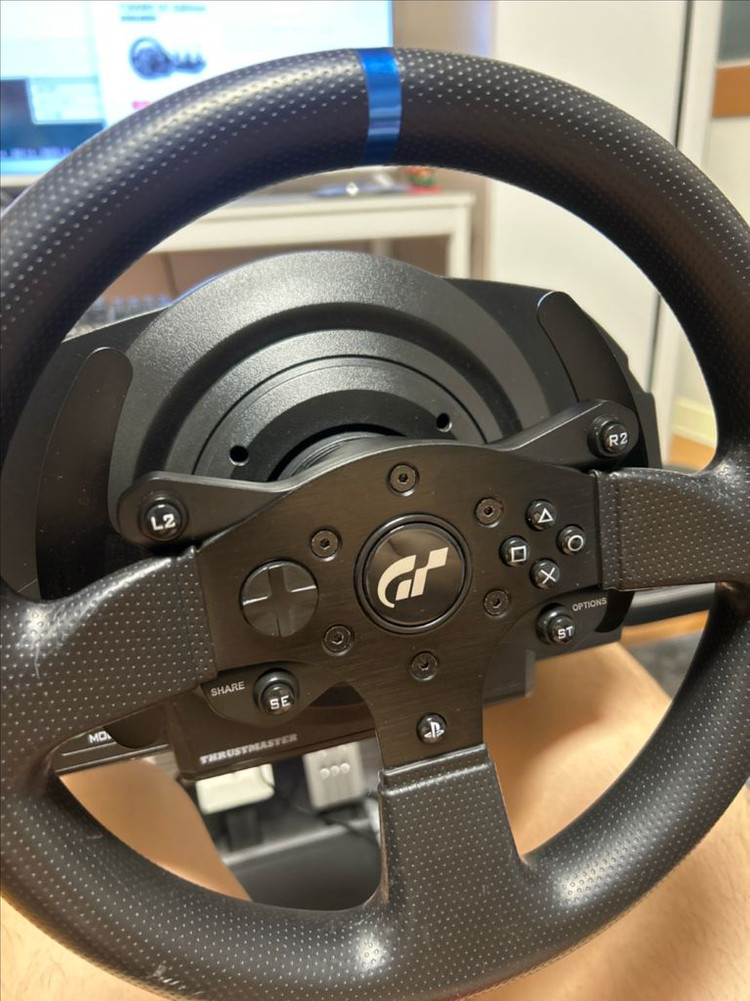 트러스트마스터 T300RS GT + 플레이시트 챌린지 레이싱 풀세트 이미지