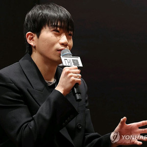 창모 엠페러콘서트 무대앞 장당정가판매** 이미지