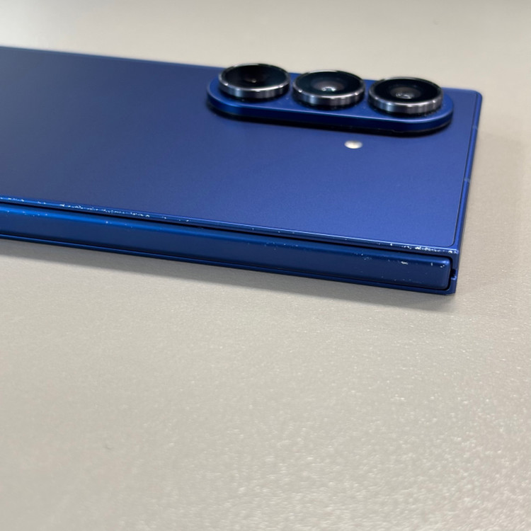 (대용량) 갤럭시Z폴드7 네이비색상 512용량 미파손 무잔상 상태좋은단말기 정상해지공기계 126만 판매합니다 이미지