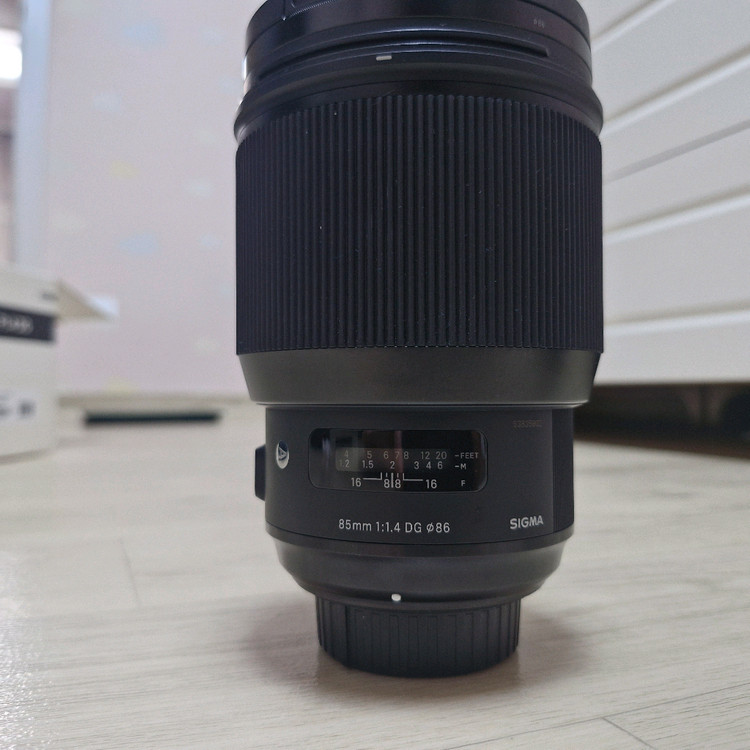 시그마 ART 85mm F1.4 DG HSM 니콘 마운트 이미지