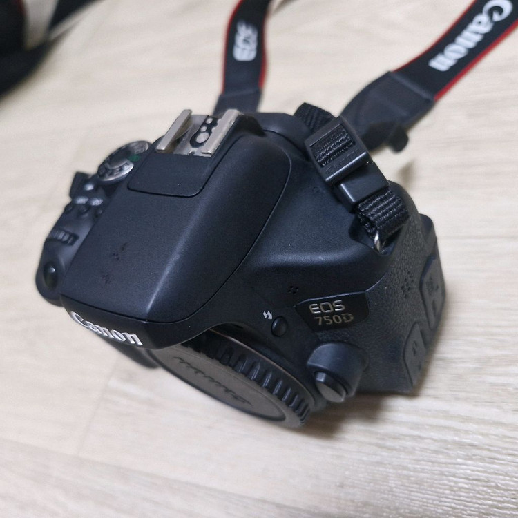 캐논 EOS 750D DSLR 카메라 풀세트 이미지