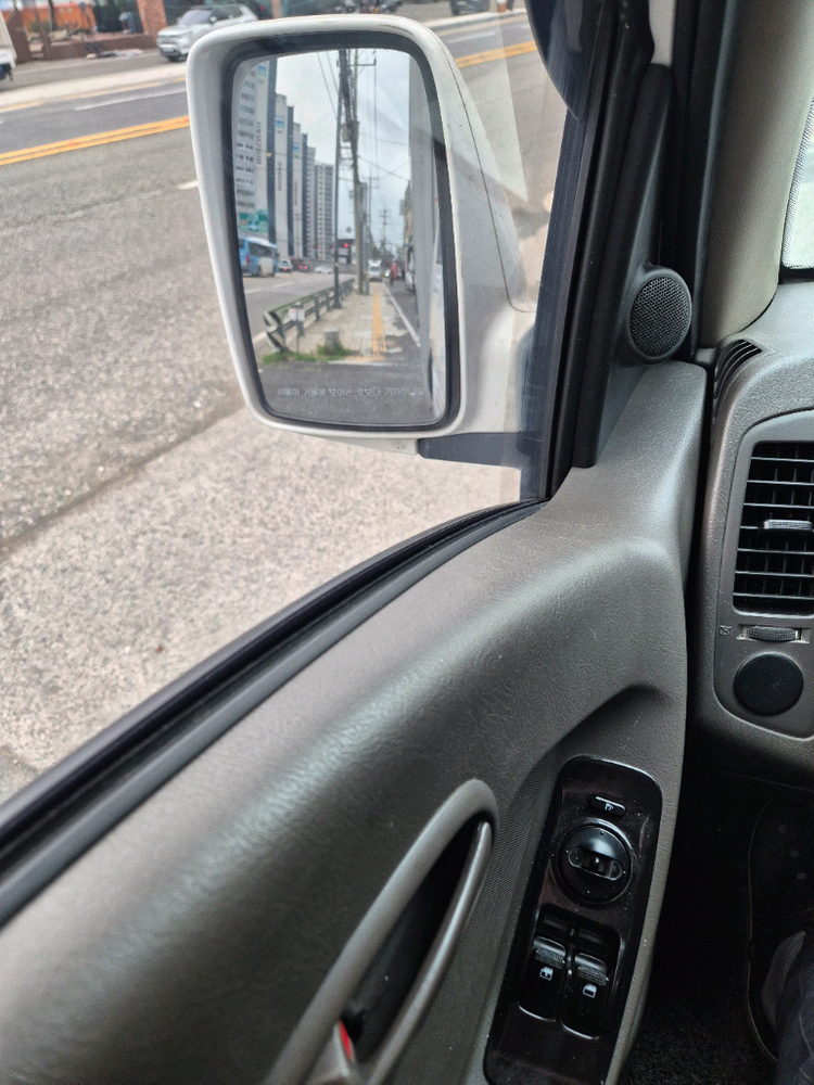 19년 11월 26만키로 포터2 정품 하이탑 냉동탑차 팝니다(부산 기장) 이미지