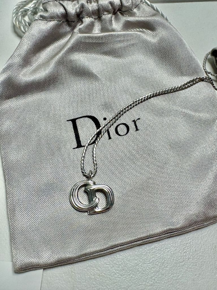 디올 예리 목걸이 결예리 은장 dior cd목걸이 명품 이미지