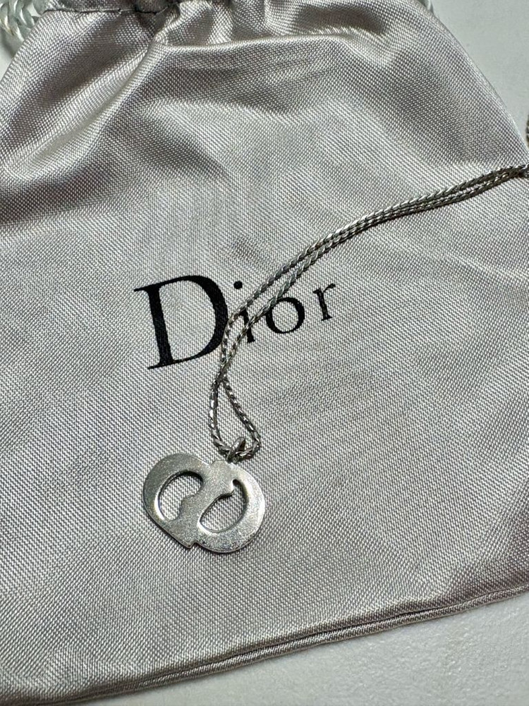 디올 예리 목걸이 결예리 은장 dior cd목걸이 명품 이미지