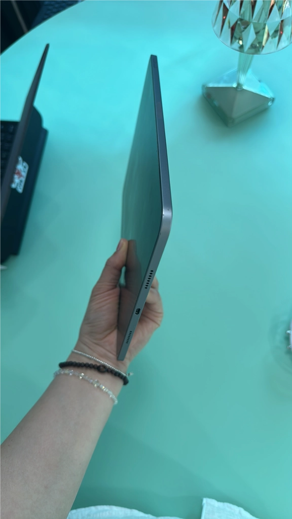 새상품급 아이패드 프로 11 4세대 wifi 128GB 스페이스그레이+애플펜슬+니케키보드케이스+펜슬케이스 일괄 이미지