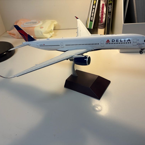 델타항공 A350-900 1/200 비행기 모형 N502DN 이미지