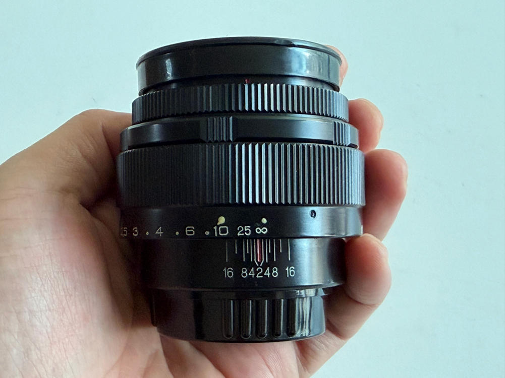 M42 마운트 / 주피터 9 85mm f2 렌즈 이미지