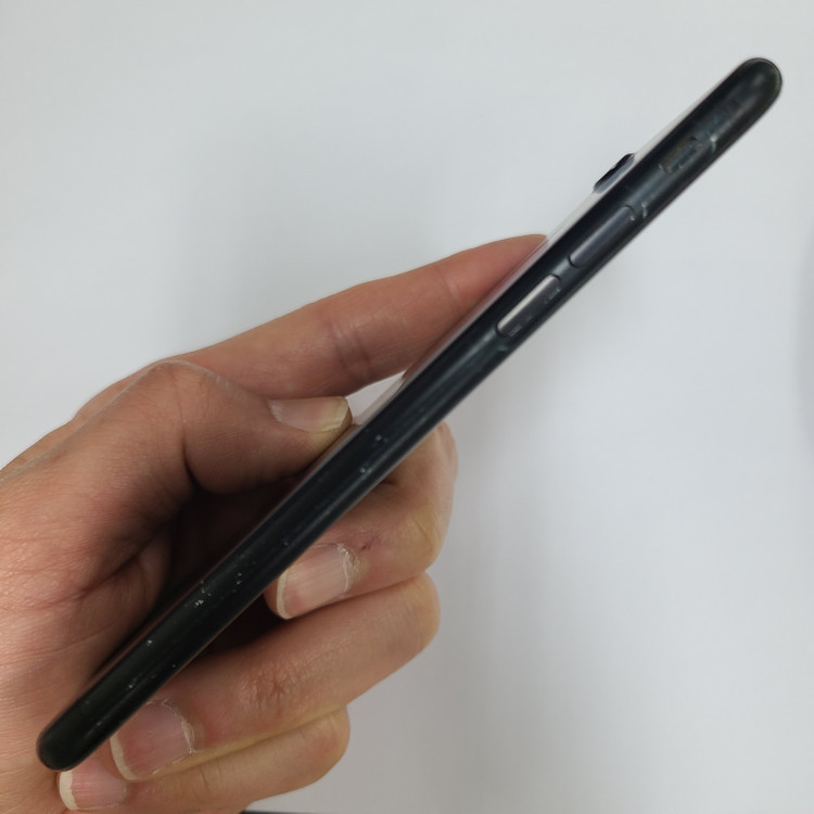 아이폰 7 매트블랙 128G 무잔상 빈티지폰 배터리95% 210750 이미지