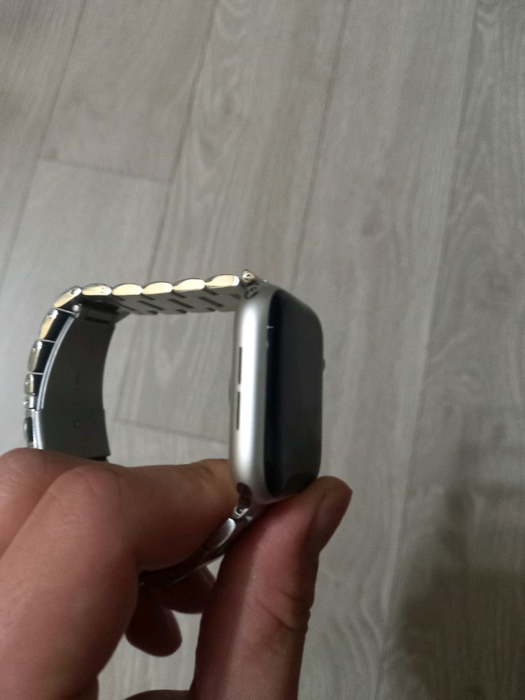 애플워치 se3 스타라이트 44mm 이미지