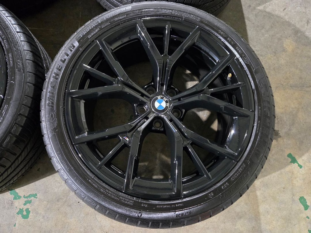 BMW G30 5시리즈 845M 19인치 정품 휠타이어 이미지