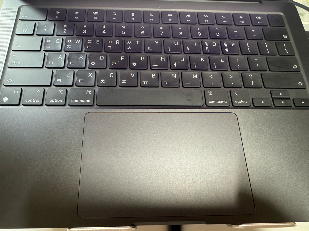 맥북프로 m4 pro 14인치 스페이스 블랙 이미지