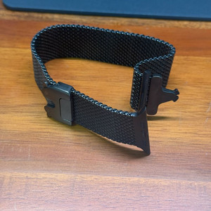 애플워치 울트라 49mm 정품 티타늄 밀레니즈 루프 스트랩 블랙 이미지