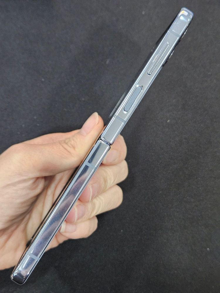 갤럭시Z플립4 256GB 블루 이미지