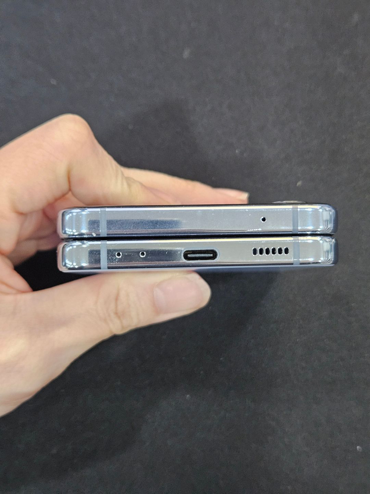 갤럭시Z플립4 256GB 블루 이미지