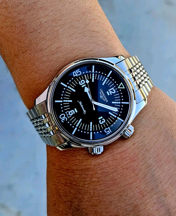 판/교)론진 레전드다이버 39mm 검판 시계 팝니다 이미지