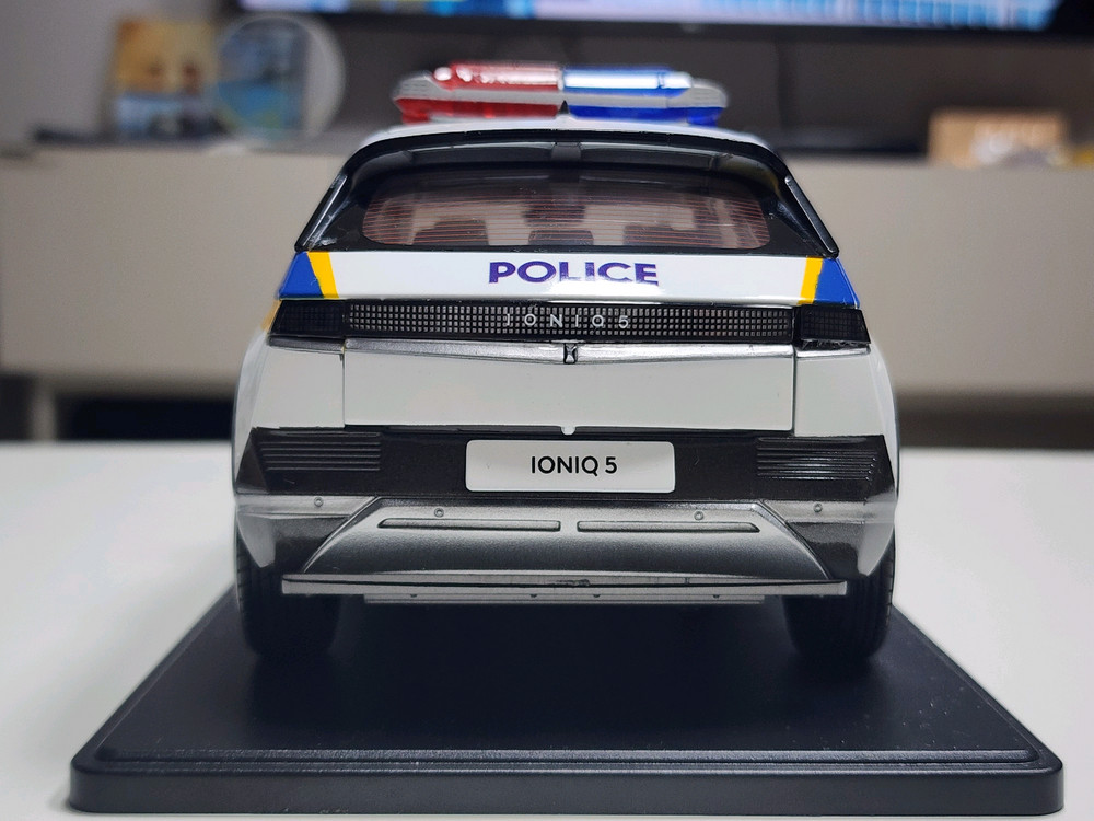1:18 현대 아이오닉5 경찰차 국산 다이캐스트 이미지