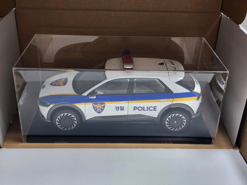 1:18 현대 아이오닉5 경찰차 국산 다이캐스트 이미지