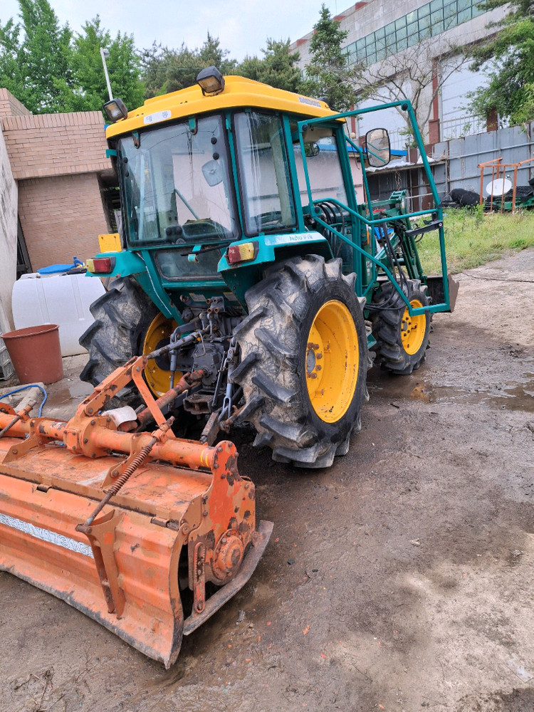 대동 45마력 트랙터 이미지