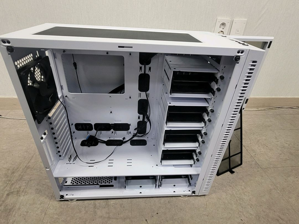 3rsys T1000 pc케이스 이미지