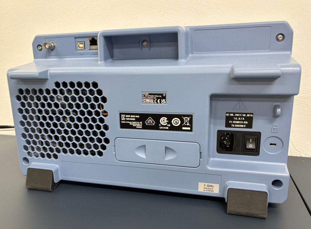 로데슈바르즈 RTM3002+RTM-B2210 오실로스코프 2채널 1GHz 이미지