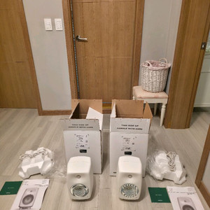 제네렉 g3 화이트 1조 이미지