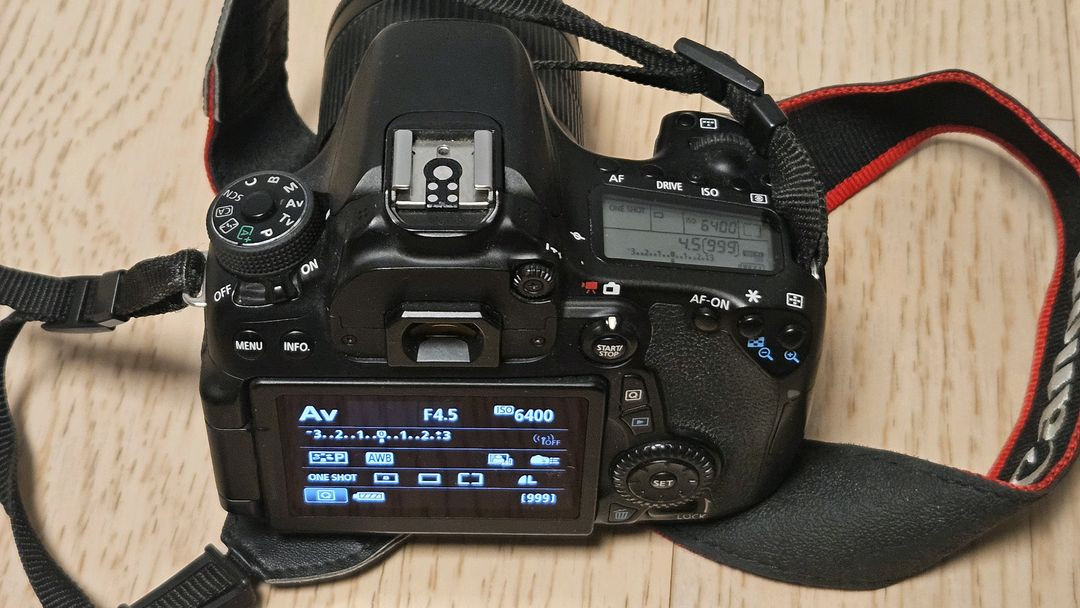 캐논 70d + 18-55mm stm 렌즈 이미지