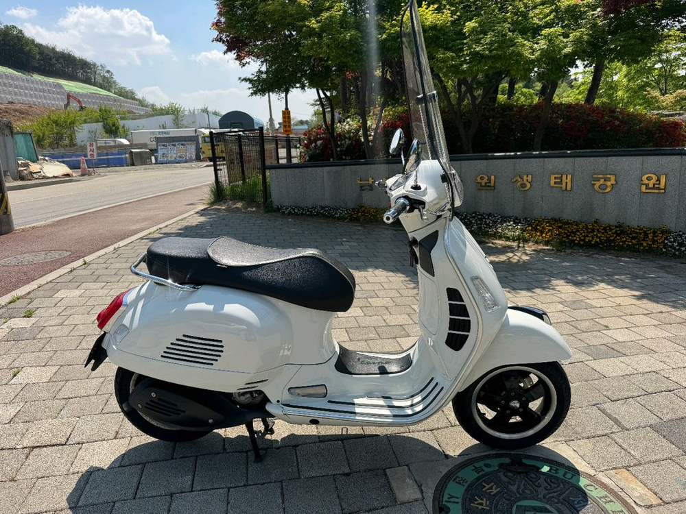 베스파 gts300 18년형 abs 무꿍무슬립 판매합니다 이미지