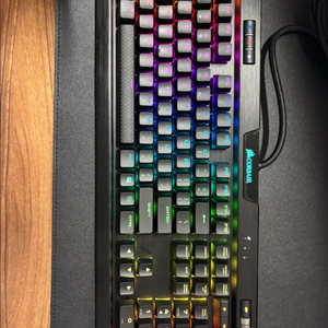 커세어 K70 MK.2 RGB 적축 키보드 이미지