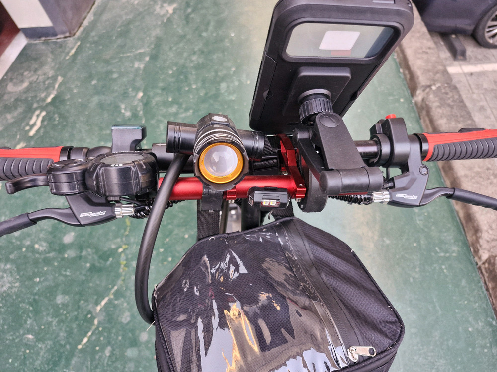 미니모터스 스피드웨이 V 전동 킥보드 이미지