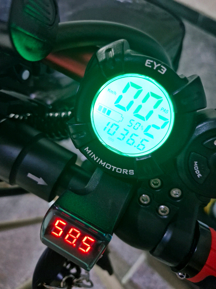 미니모터스 스피드웨이 V 전동 킥보드 이미지