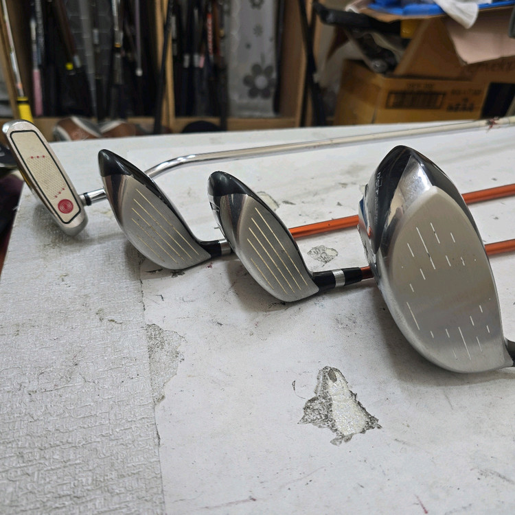 40만 야마하 경량스틸 아이언 젝시오 등 남성용 중고골프채 풀세트 이미지