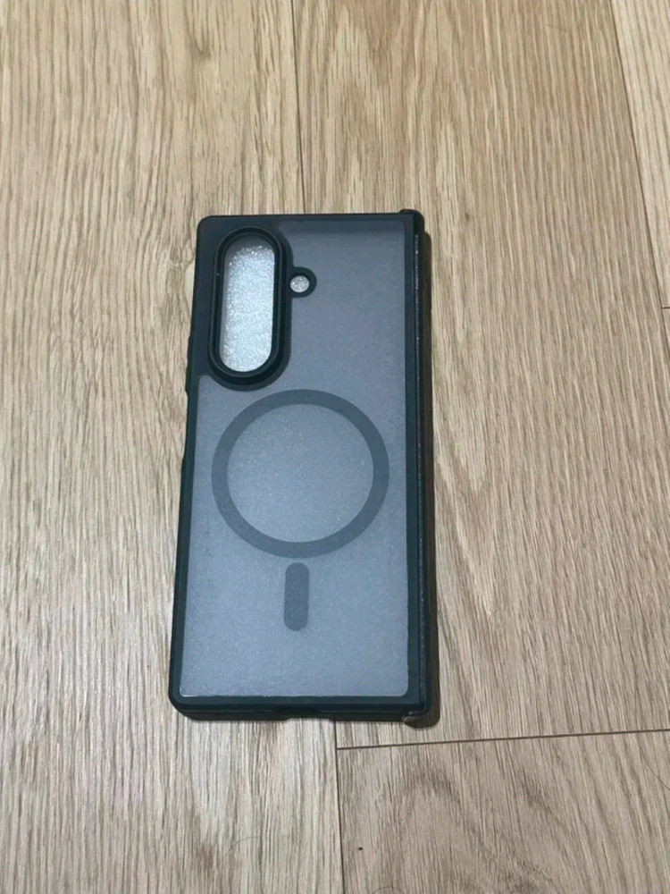 폴드7 맥세이프케이스 이미지