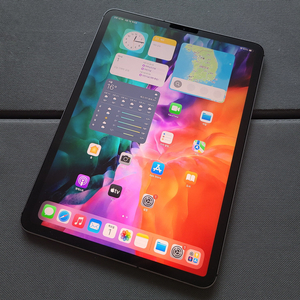 부산 아이패드 프로 11 2세대 셀룰러 128GB+케이스 팝니다. 이미지