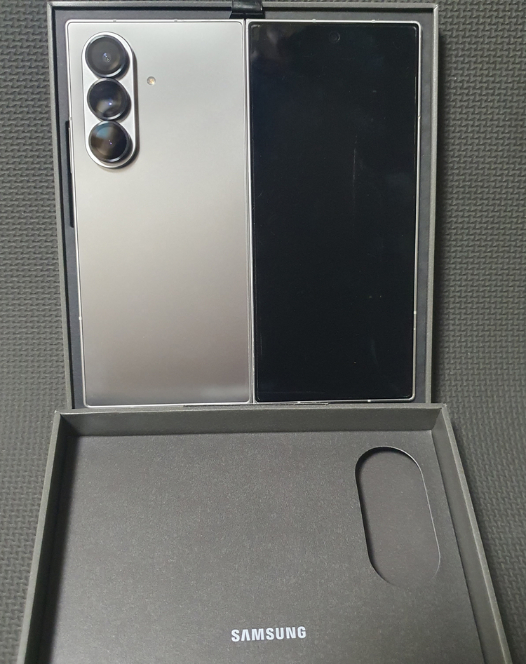 갤럭시 폴드7 512GB 실버(최초통신사 KT) 팝니다 이미지