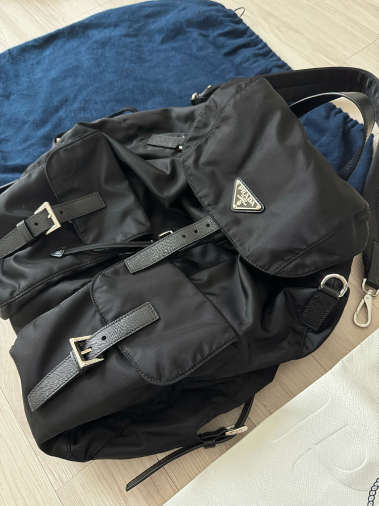 남성 프라다 리나일론 백팩 미디움 2vz110 이미지