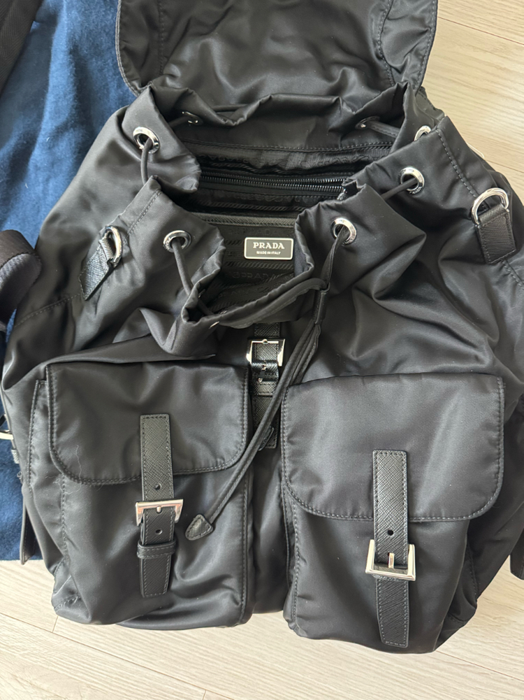 남성 프라다 리나일론 백팩 미디움 2vz110 이미지