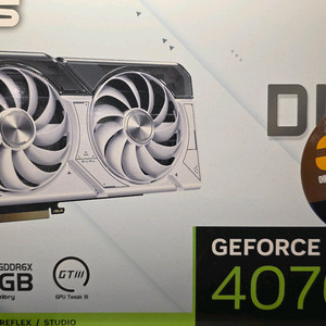 ASUS RTX 4070 DUAL WHITE 이미지