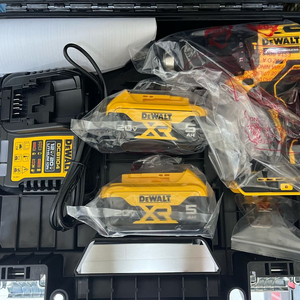디월트 DCD709P2 20V MAX 충전 컴팩트 해머드릴 드라이버 5.0Ah 배터리2개세트 이미지
