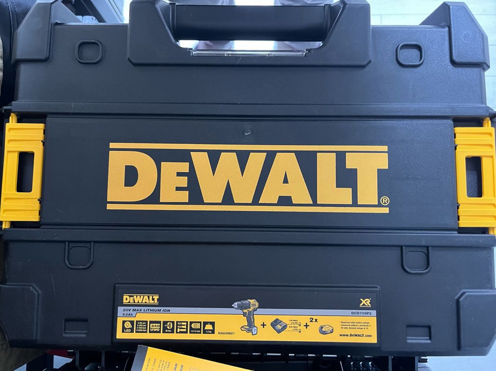 디월트 DCD709P2 20V MAX 충전 컴팩트 해머드릴 드라이버 5.0Ah 배터리2개세트 이미지