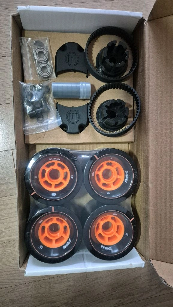 이볼브 전동 스케이트 보드 전동보드 83mm 새 바퀴 이미지