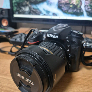 니콘 D7100 DSLR 카메라 + 탐론 17-50 F2.8 조합 판매합니다