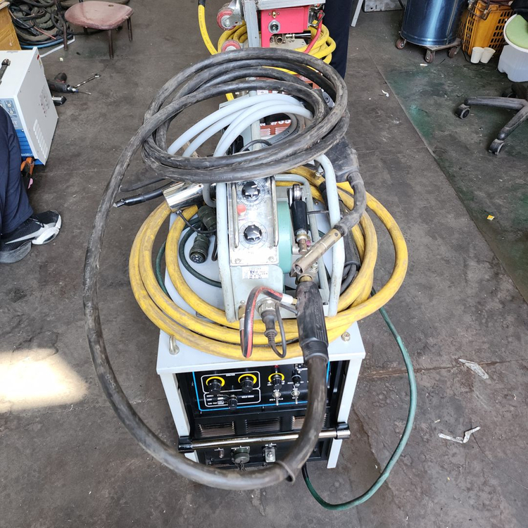 국산 중고 CO2용접기 350A 이미지