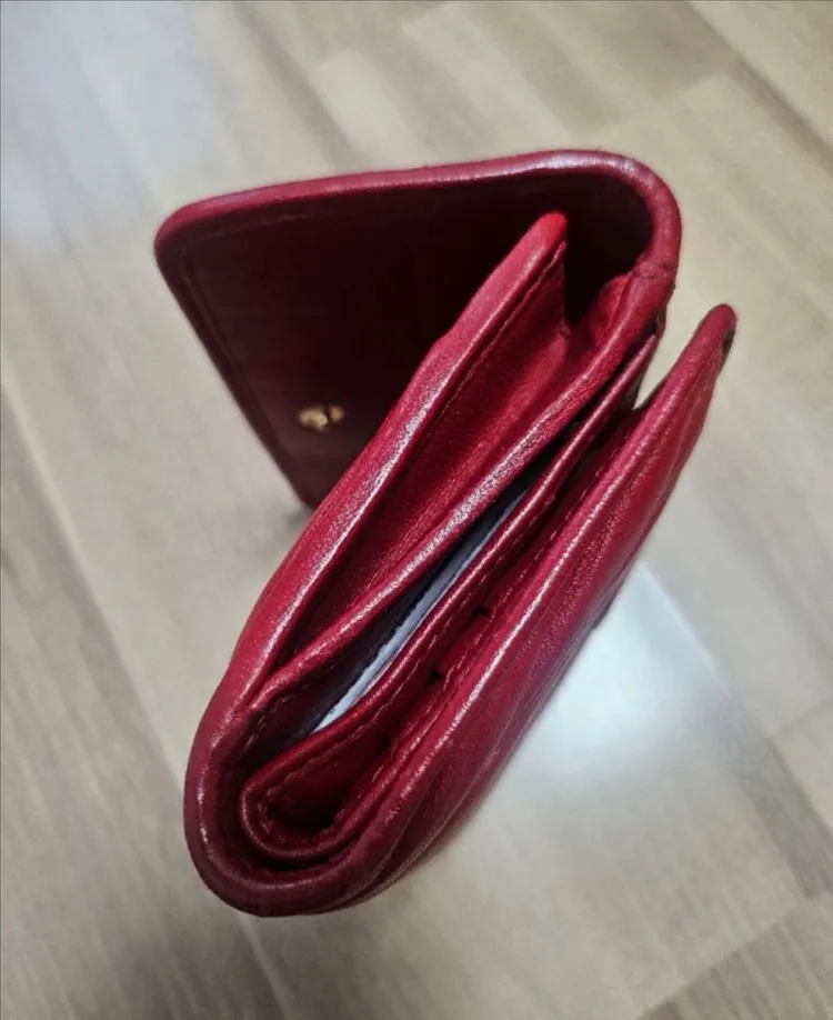 (정품/영수증) 미우미우 마테라쎄 반지갑 이미지