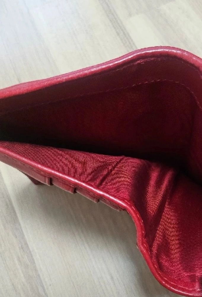 (정품/영수증) 미우미우 마테라쎄 반지갑 이미지